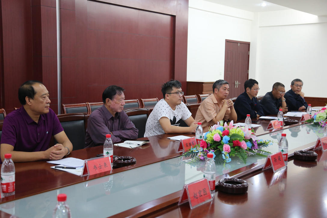 819A0437.JPG 819A0437.JPG